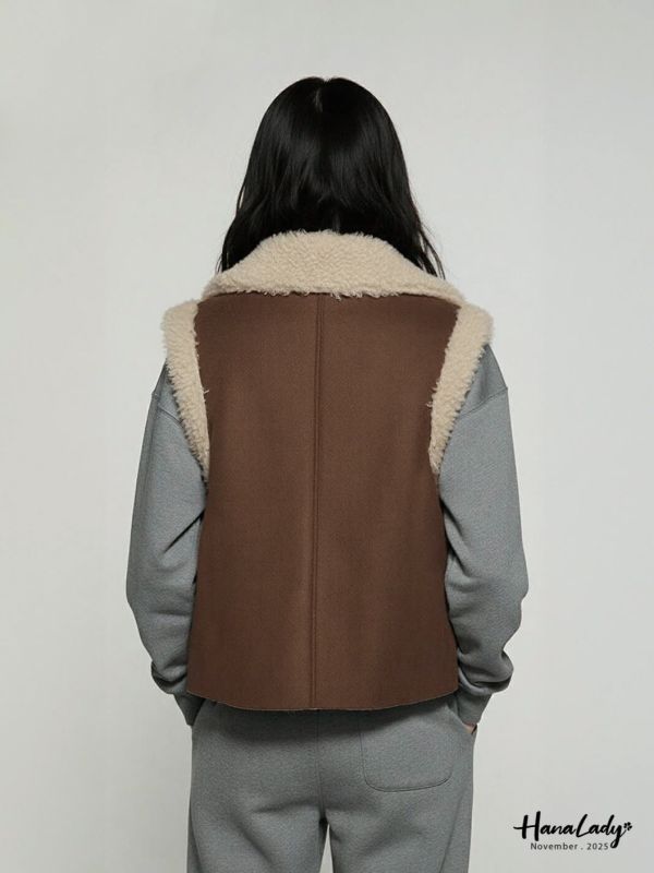 WJA74 麂皮拼毛暖暖翻領背心 