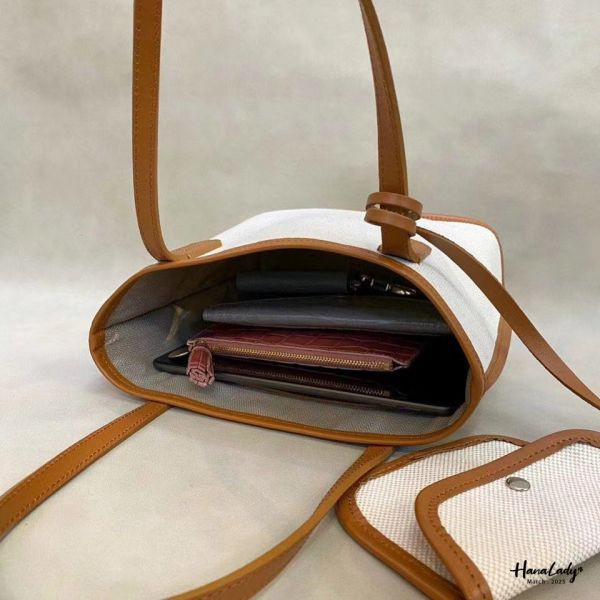 WSB22 極簡牛皮凡布包 