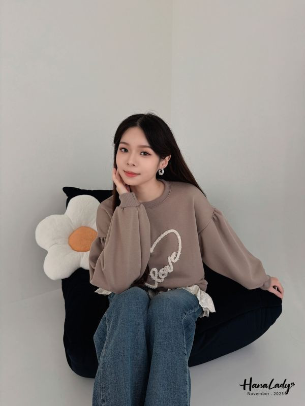 WJA88 立體愛心刺繡拼布T 