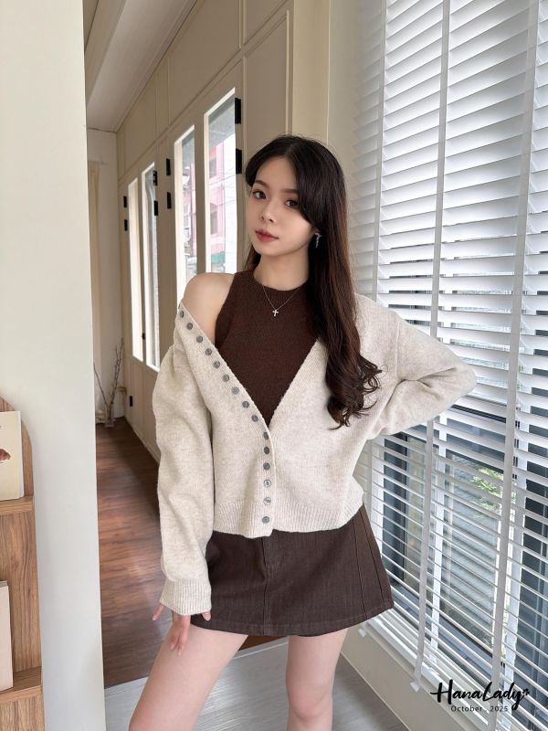 WTA35 兩件式斜釦設計針織上衣 