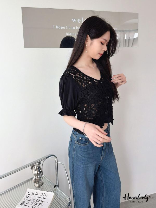 LFA12 高質感雕花布蕾絲上衣 