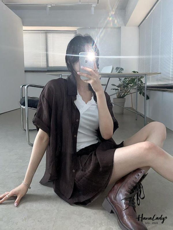 LCA08 美背後開岔涼感排釦衫 