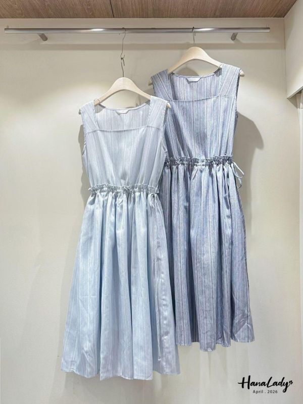 LFA45 方領直條紋綁結長洋 