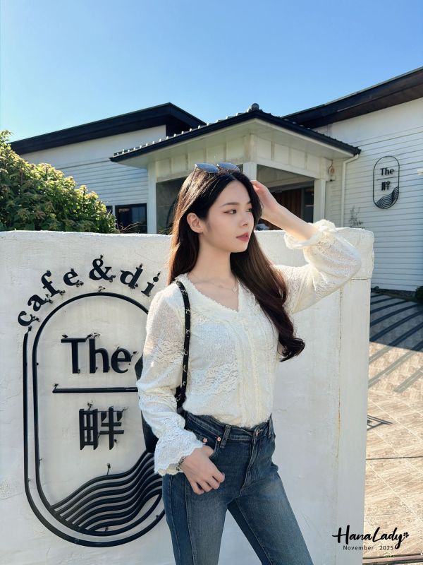 WJB44 有點太美毛料蕾絲上衣 