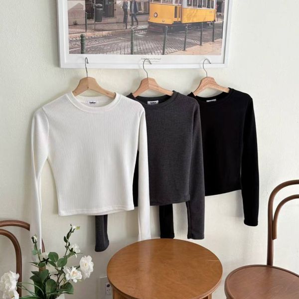 WQA62 坑條針織圓領上衣 