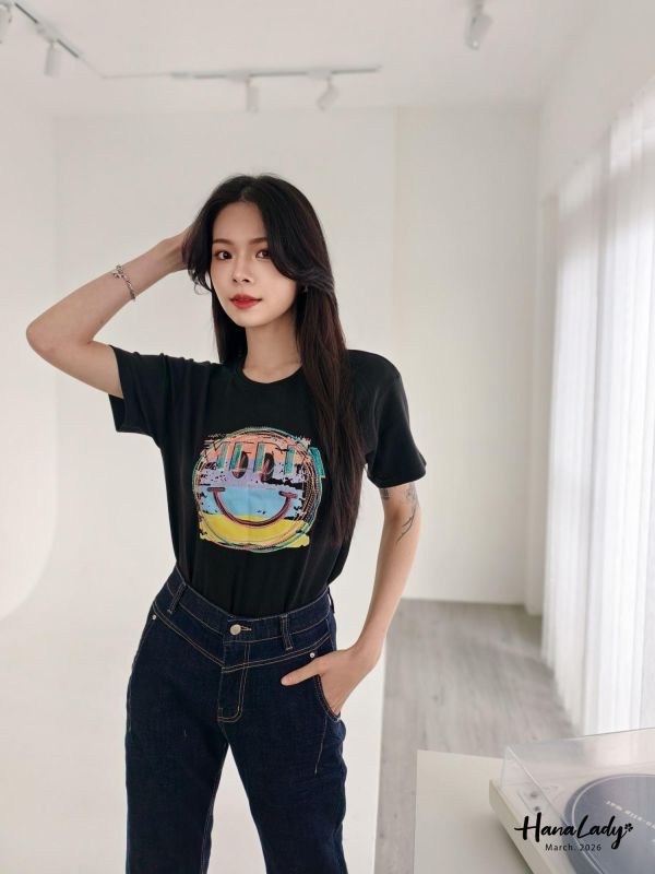 LSA37 刺繡彩虹微笑貼布T 