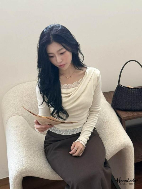LTA07 甜美蕾絲垂領細針織上衣 