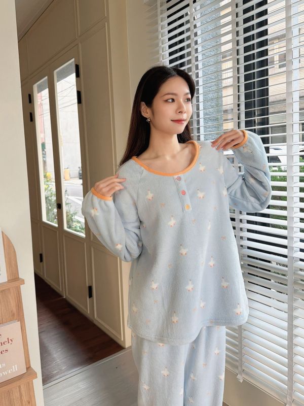 WQB34 暖呼呼的法蘭絨睡衣 