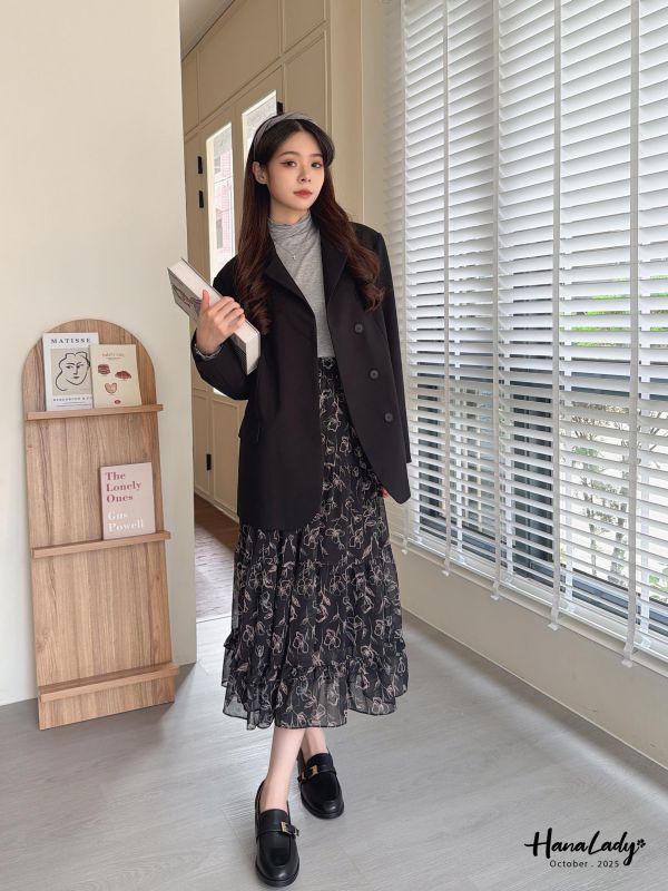 WTA60 線條花卉層次長裙 