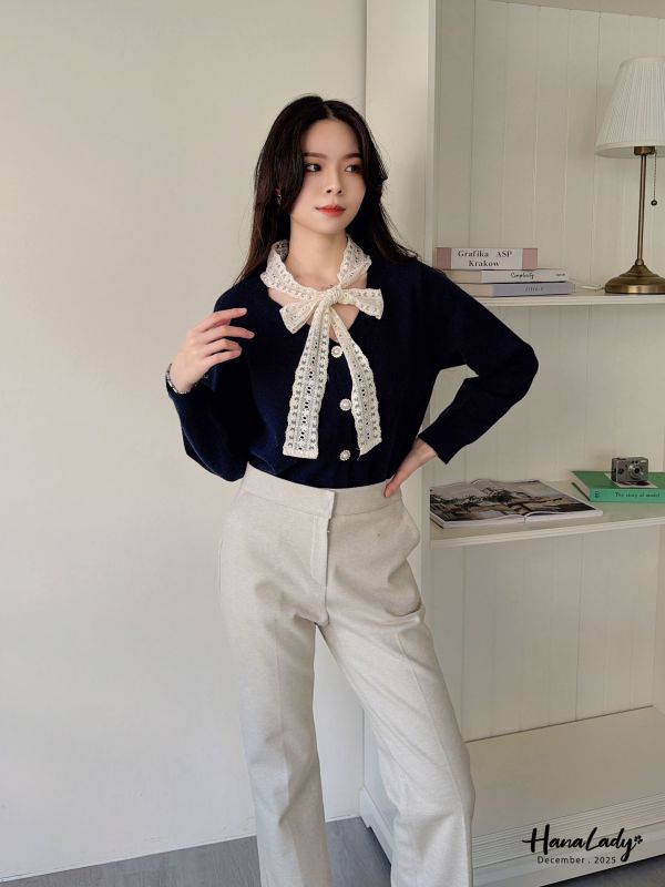 WQA22 綁結蕾絲釘珠釦針織上衣 