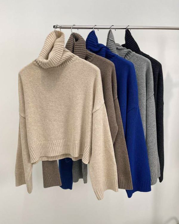 WQA70 簡約高領針織上衣 