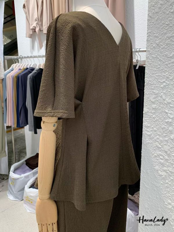 LSA27 壓摺V領修身上衣 