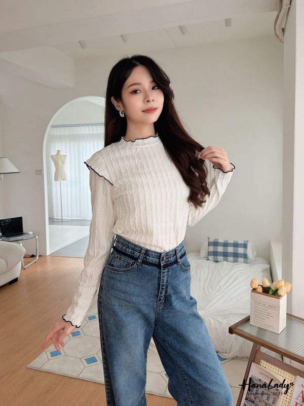 WJA33 QQ木耳滾邊抓皺上衣 