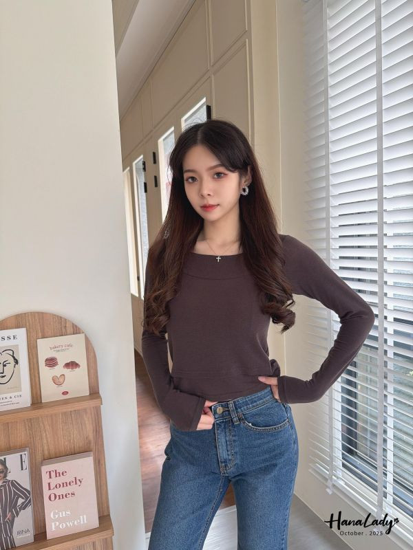 WTB16 圓領短版棉質上衣 