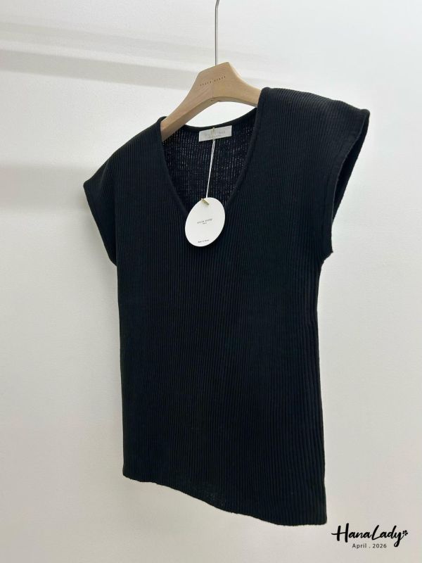 LFA06 坑條V領百搭針織背心 