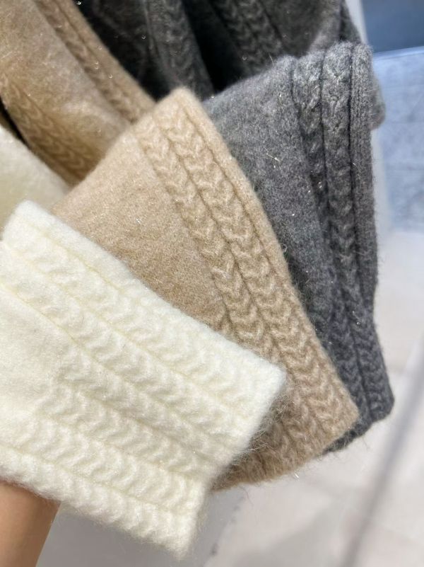 WQA41 絕美細閃菱格紋針織上衣 