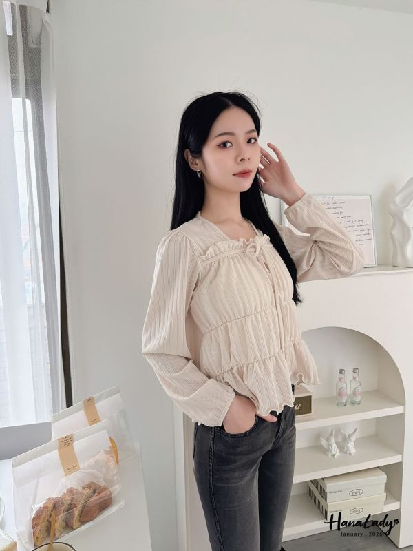 LEA59 綁結領層次QQ邊上衣 