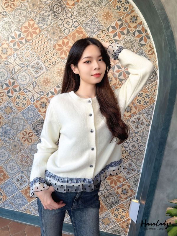 WJB48 格紋點點紗拼接針織上衣 