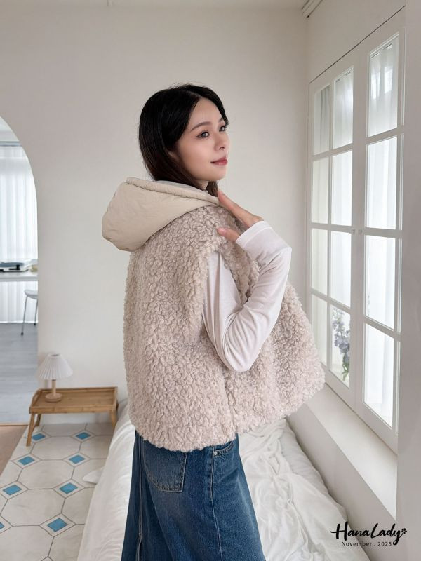 WJA19 正反兩穿短版連帽背心 