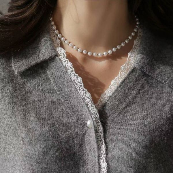 WQA58 蕾絲邊針珠釦毛料針織衫 