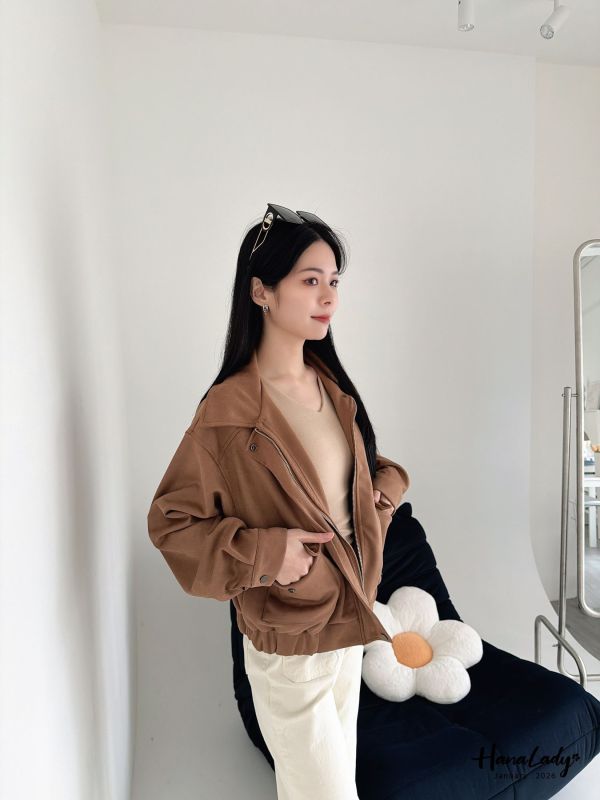 LEA84 高質感柔軟麂皮短外 