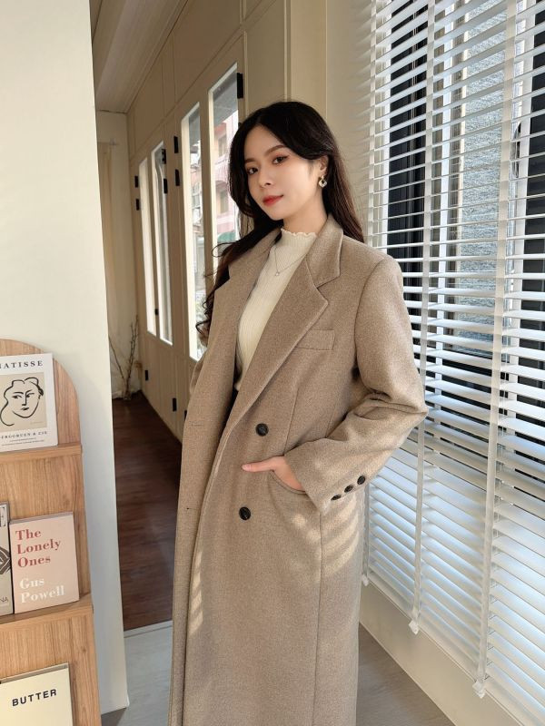 WQA87 三角翻領微舖棉羊毛大衣 
