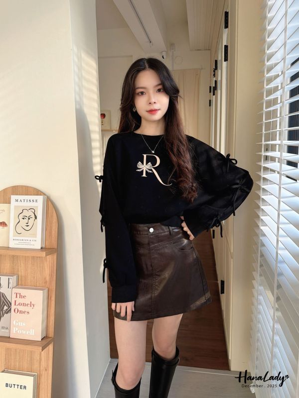 WQA24 造型雙邊蝴蝶綁帶袖上衣 