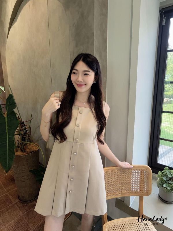 LFB11 簡約方領壓摺短洋 