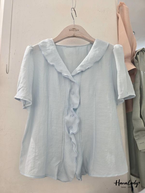 LLA96 可愛波浪V領荷葉衫 