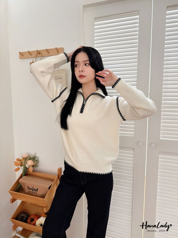 LEA70 拉鍊領設計線條針織上衣 