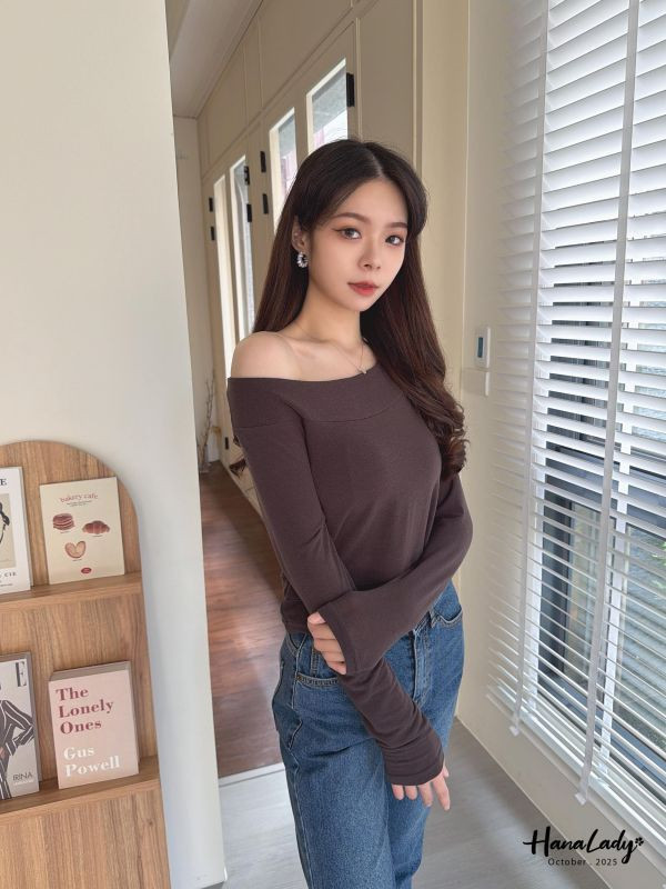 WTB16 圓領短版棉質上衣 