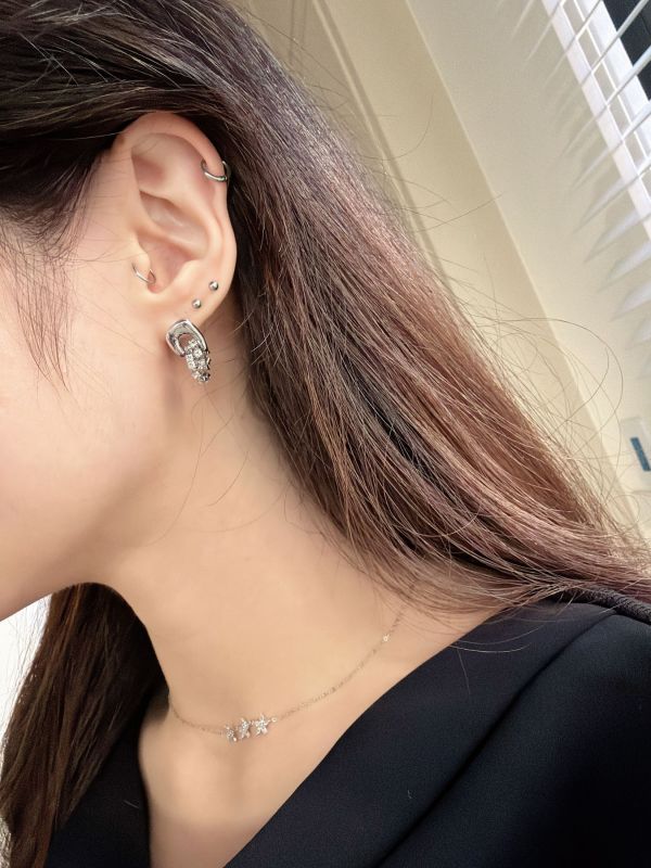 WQB46 設計感水鑽鍊條耳環 