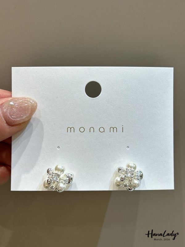 LSA68 精緻珍珠花花銀針耳環 