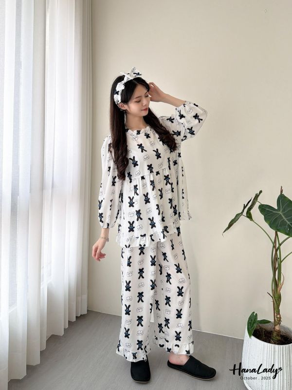 WTA93 三件組兔兔髮帶睡衣 