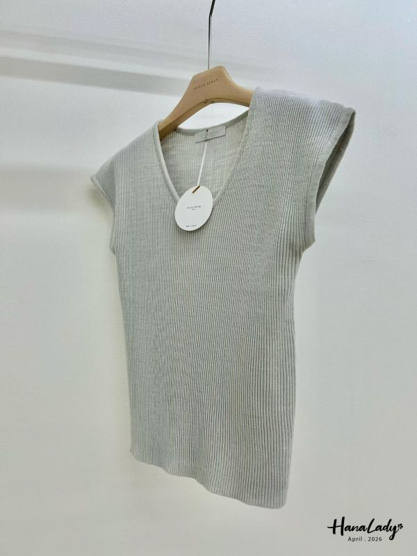 LFA06 坑條V領百搭針織背心 