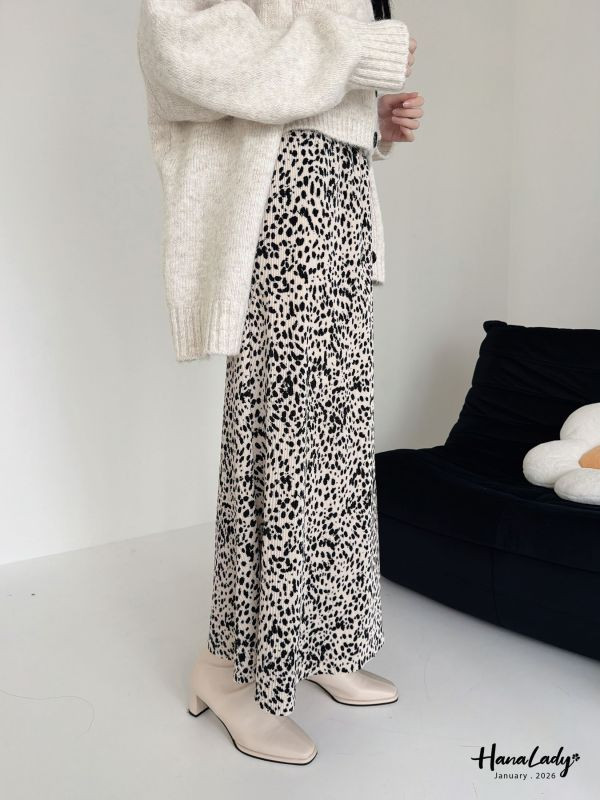 LEA89 一年四季都能穿的豹紋長裙 