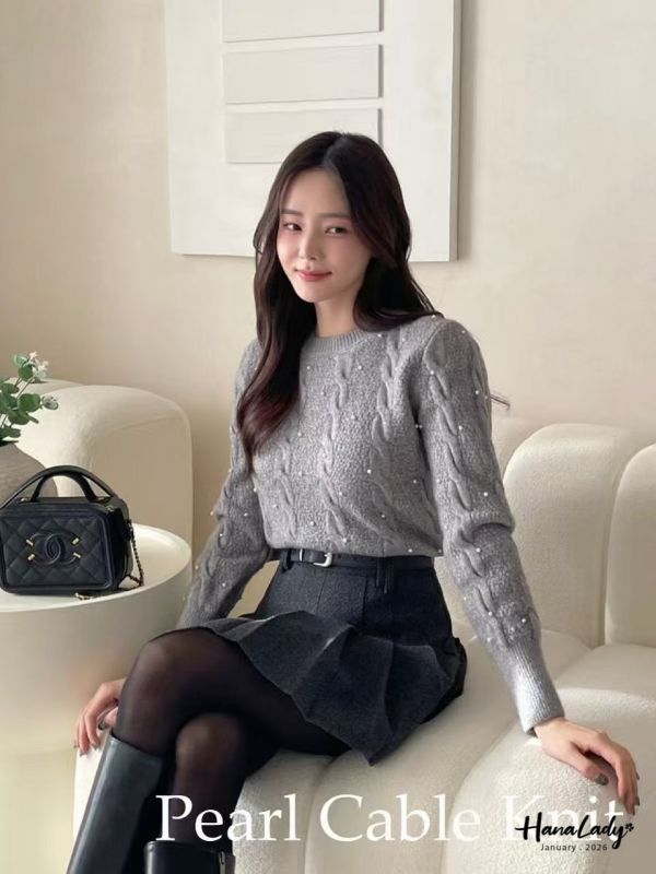 LEA01 釘珠坑條麻花針織上衣 