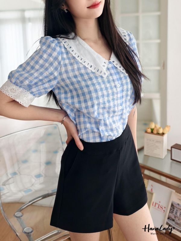 LSA23 刺繡雕花格紋上衣 