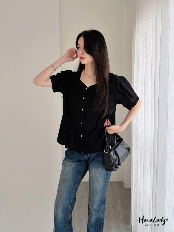 LFA36 雕花領霧面珍珠釦上衣 