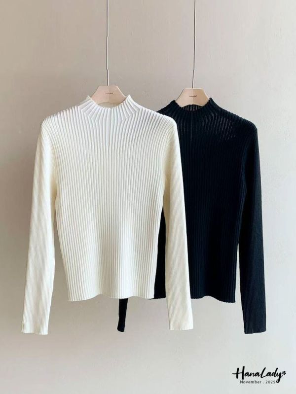 WJB15 質感款V線透肩坑條上衣 