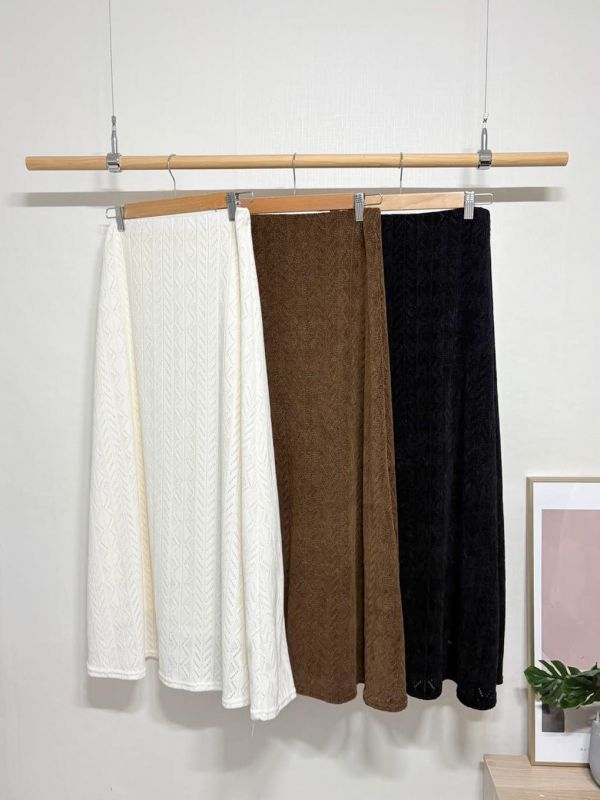 WQA26 必收絨布蕾絲A字長裙 