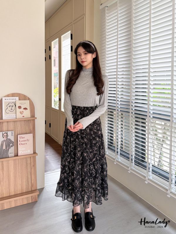 WTA60 線條花卉層次長裙 
