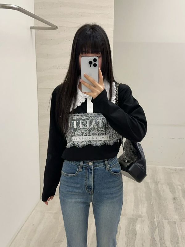 WQA33 層次三角蕾絲領上衣 