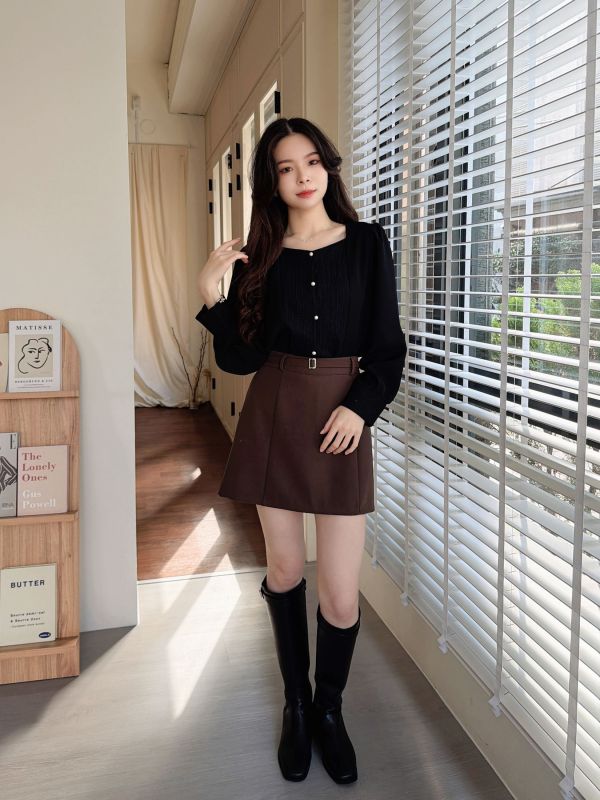 WQA51 波西米亞釘珠V線雪紡衫 