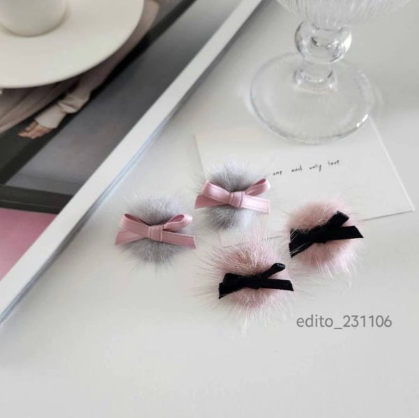 SQB35 緞帶QQ毛球耳針式耳環 