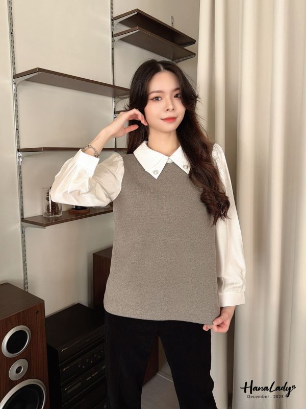 WQA50 蝴蝶釘珠領針織上衣 