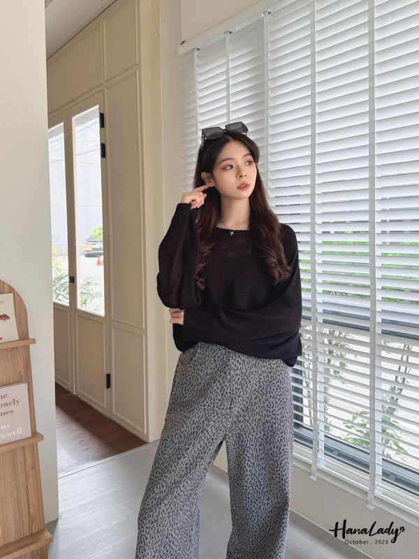 WTA29 簡約寬領飛鼠袖衫 