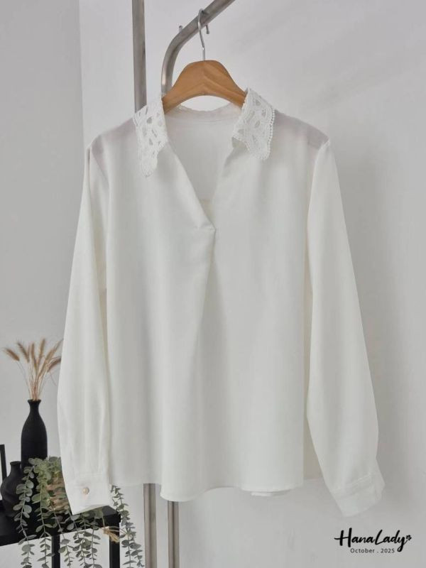 WTA34 布蕾絲翻領V線上衣 