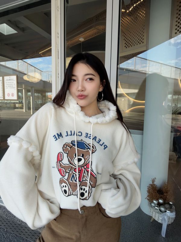 WQB61 超可愛毛球滾邊熊熊帽T 