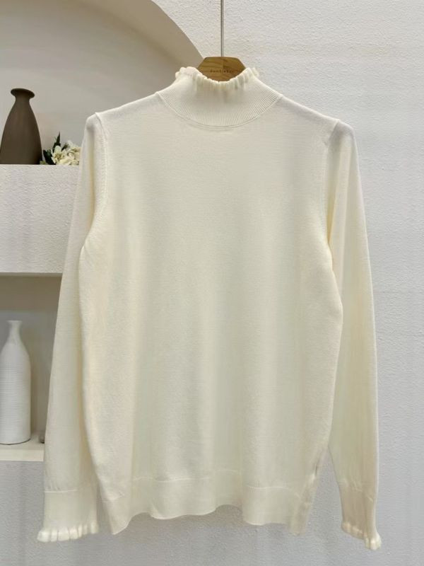 WQA61 超親膚高領QQ邊縮口上衣 